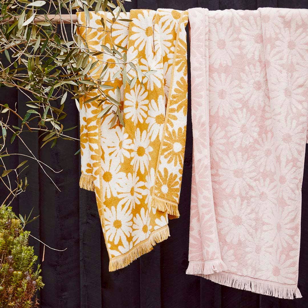 Daisy Towel - Yellow