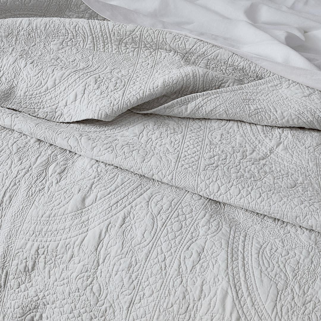 Artemida Bedspread - White